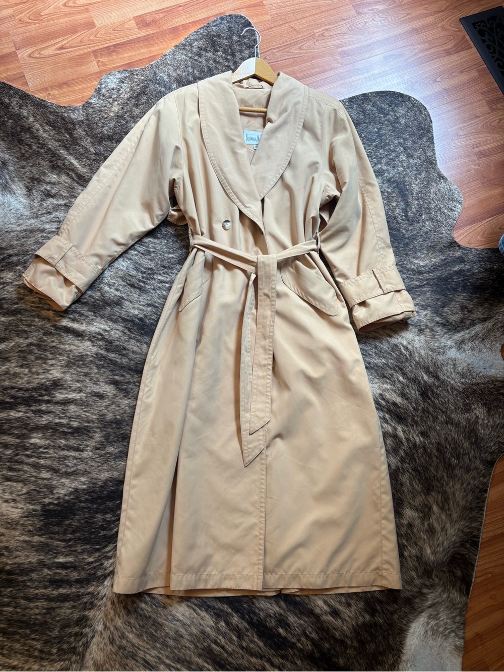NEIMAN MARCUS Women’s Vintage 1980’s Luxury Trench Coat - Size 12